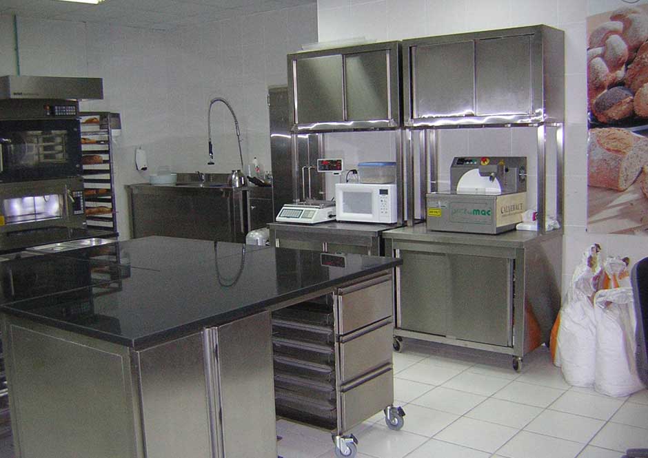 Chocolate Lab Setting project - Roger Obeid