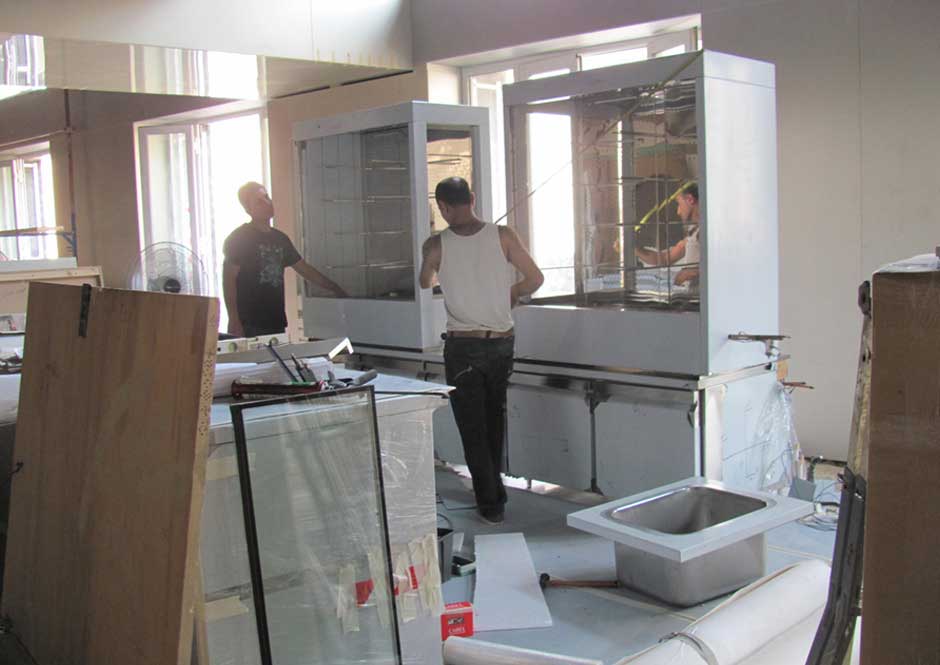 Display Fridge of Live Pastry Corner project - Roger Obeid